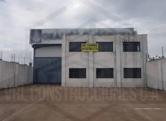 En Venta Galpon Con Oficinas Y Terreno Cercado 2.500mts, Ubicado En Autopista Puerto Ordaz - Cuidad Bolivar Cerca Del Peaje Guayana