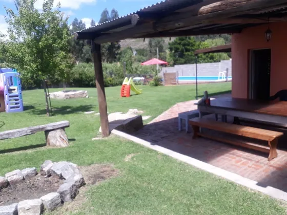 Casa  4 A 8 Personas Tandil  Con Pileta