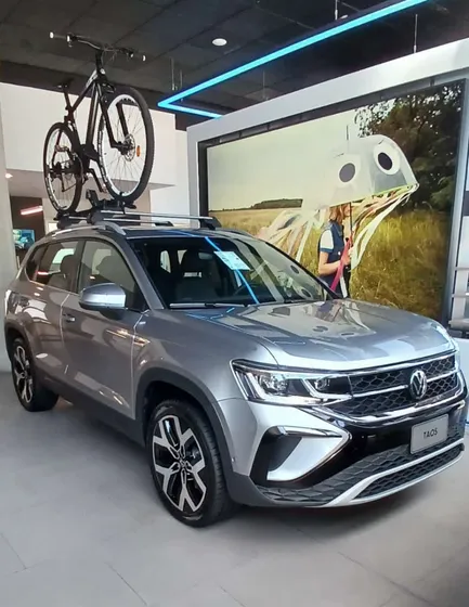 Volkswagen Taos Highline 250tsi At