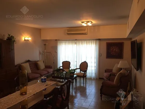 4 Ambientes - 2 Cocheras - Apto Credito - Impecable!!