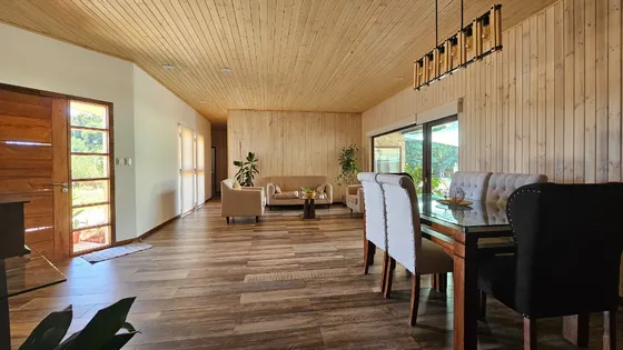  Casa En Parcela - Amplia, Moderna Y Lista Para Habitar 