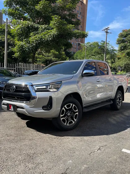 Toyota Hilux 2.8 Srx Diésel 4x4 Aut