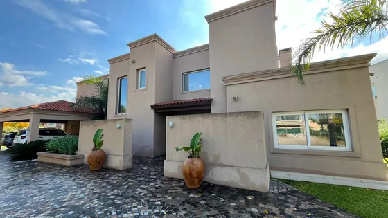 Venta De Casa 6 Ambientes En Terravista, General Rodríguez