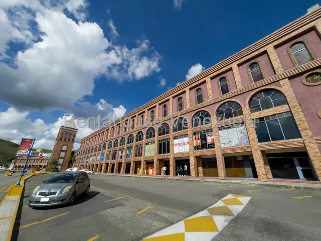 En Venta Local Comercial En El Centro Comercial La Cascada 25-23107