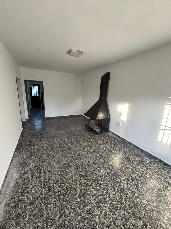 Treinta Y Tres Y Roosvelt, 2 Dormitorios , Patio, Luminosa · Foto 1