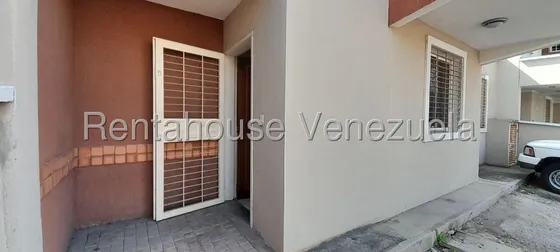 Milagros Inmuebles Casa Venta Barquisimeto Lara Zona Este Ciudad Roca Economica Residencial Economico Código Inmobiliaria Rent-a-house  25-16181