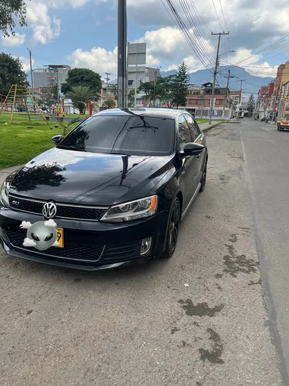 Volkswagen Jetta Vi 2.0 Gli