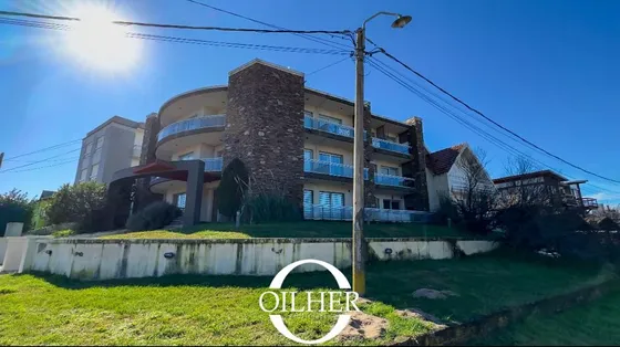 Villa Gesell, Venta Departamento De Categoria. A Metros De La Playa. 