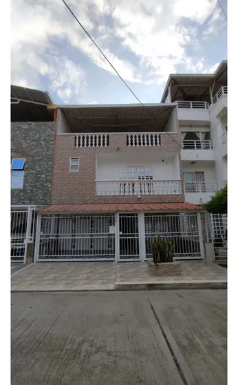 Venta-casa-3 Pisos-palmira-altamira