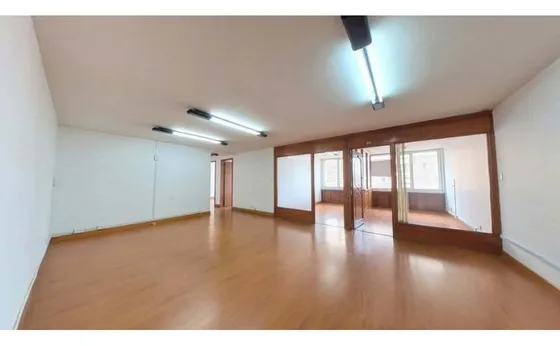 Oficina 132 M2 En Venta, La Candelaria, Sector Financiero Y Comercial