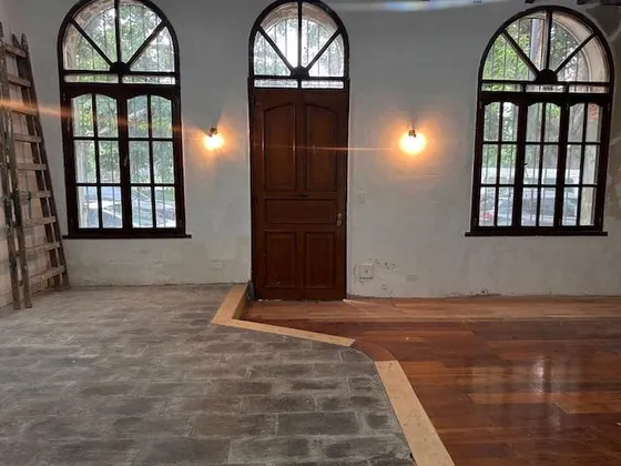Alquiler Casa Con Terraza  Ideal Uso Comercial/profesional,a 1 Cuadra Del Fleming