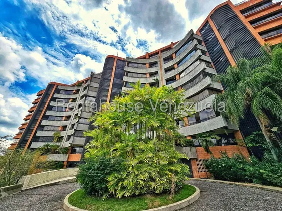 Apartamento En Venta La Alameda Mls 26-22060. Andrea Schmidt