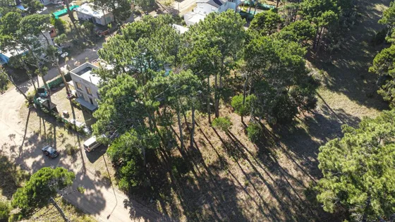 Lote En Pinamar Barrio Duplex- Sobre Calle Pescadilla E/ Del Mero Y Calamares