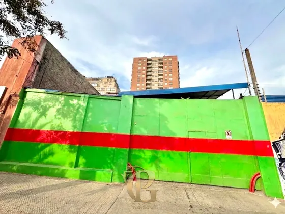 Av. Club Hipico, Terreno Uso Mixto