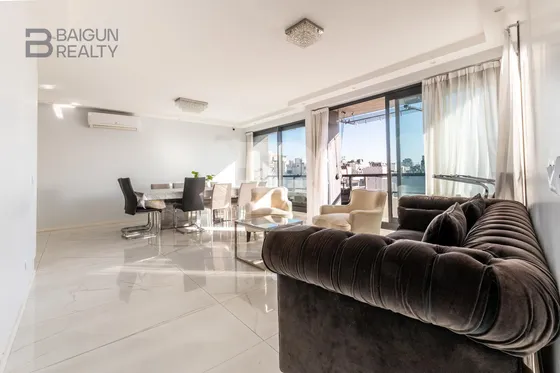 Departamento De 4 Ambientes Con Cochera Y Baulera En Venta En Palermo