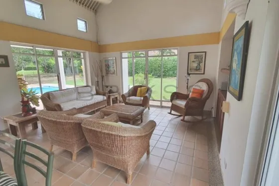 Casa En Venta En Ricaurte. Cod V3792