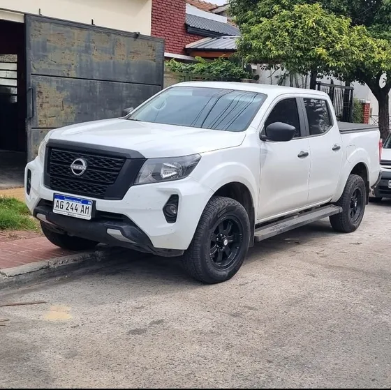 Nissan Frontier 2.3 S Cd 4x2 Mt