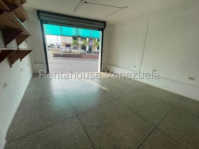 Local Comercial En Alquiler En Cabudare Almarriera Calle Muy Transitada Y Comercial Con Bellas Areas Comunes Cod 25 19725 Comunicate Soy Gabi Irastorza                                                 