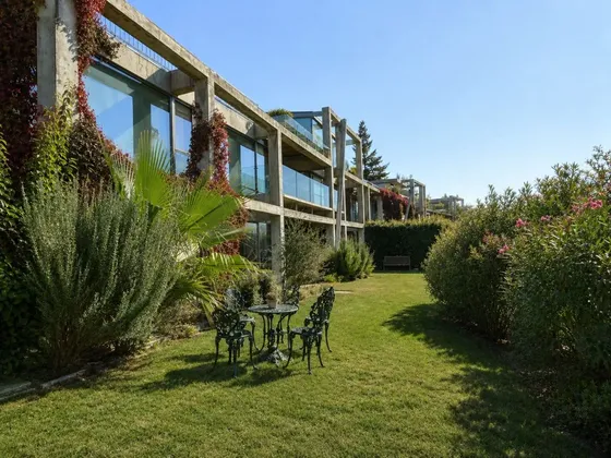 Primer Piso Con Jardin / Vista Cordillera