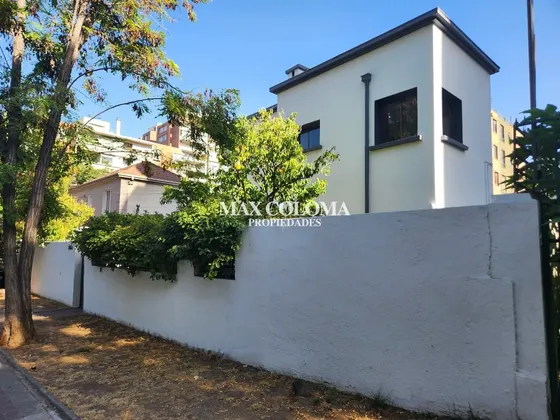 Se Vende Casa Remodelada En Providencia