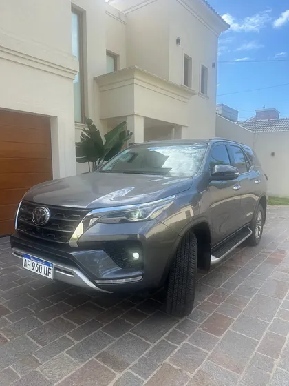 Toyota Hilux Sw4 2.8 Srx 177cv 4x4 7as At