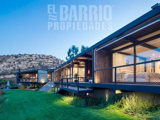 Casa En Arriendo De 4 Dorm. En Chicureo Centro