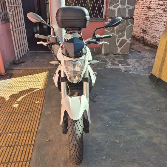 Tnt 300 2018 Pack Viajero 100% Equipada