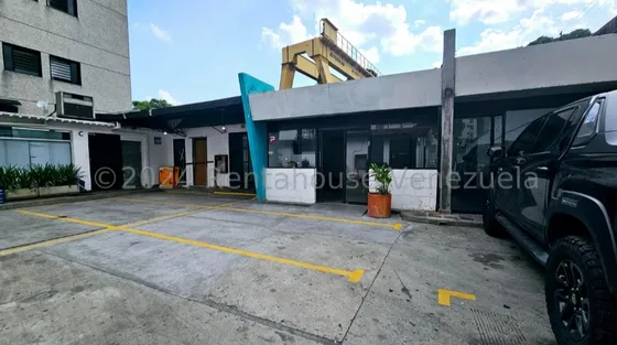 Local Comercial Con Acceso A La Calle En Alquiler Bello Campo I