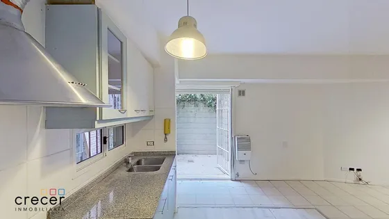 Moderno  Ph De 3 Ambientes Con 2 Patios En Saavedra
