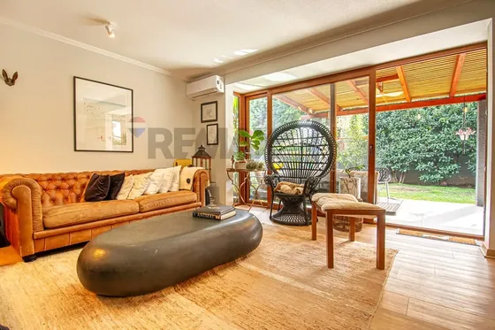 Luminosa Casa En Venta