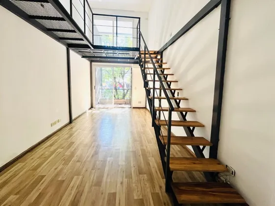 Departamento 2 Amb Con Entrepiso Balcon En Palermo
