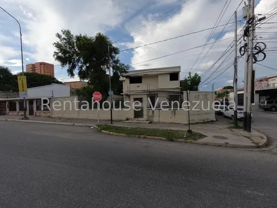 Norgelin Diaz Alquila Casa Comercial En Avenida Principal El Este De Barquisimeto Cod.25-7515