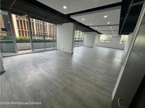 Comercial En  Las Nieves(bogota) Rah Co: 25-161