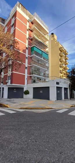 Local En Alquiler En Av. Suarez Al 1300 Barracas Caba