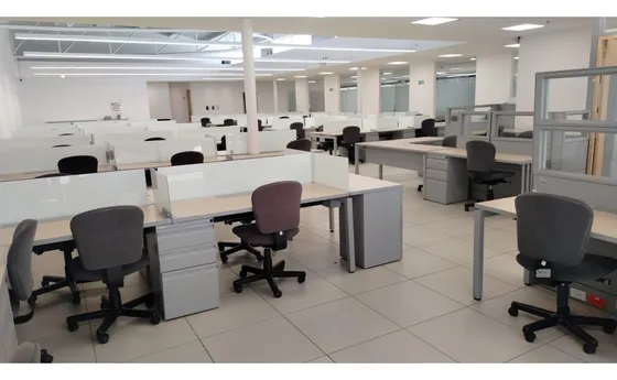 Oficina Amoblada En Arriendo, Sector Los Monjes, Excelente Ubicacion