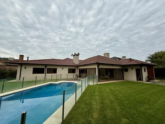 Venta Casa Country Banco Provincia 4 Ambientes En Moreno