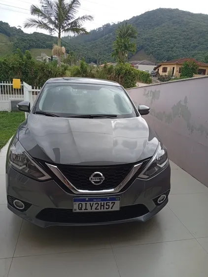Nissan Sentra 2.0 Sv Flex Aut. 4p