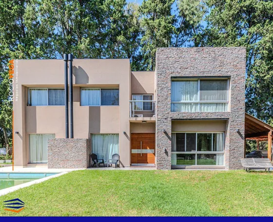 Casa En Venta En Barrio Cerrado Cardenal Del Monte General Rodriguez