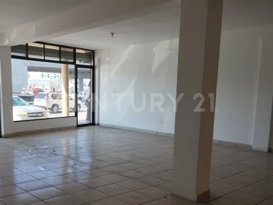 Se Renta Local Comercial En Saltillo Sobre Blvd Valdez Sanchez