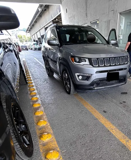Jeep Compass 2.4 Limited 4x2 At