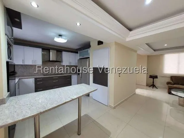 Daniela Linarez Vende Casas Espectacular Duplex En Uno De Los Mejores Urbanismos Del Este De Barquisimeto Totalmente Remodelada Con Acabados De Primera Conectada A Planta Eléctrica                    