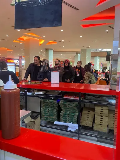 Vendo 2 Locales Pizzerias Funcionando