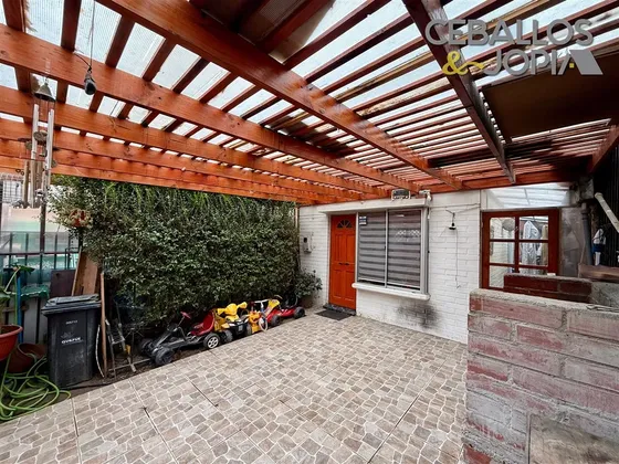Casa En Venta De 3 Dorm. En Villa Alemana