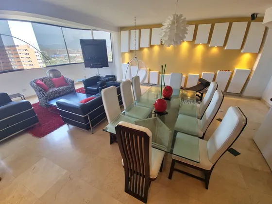 Venta Apartamento Isla De Margarita Pampatar Paraiso 2 Edificio San Jose A 2 Minutos Del Sambil 