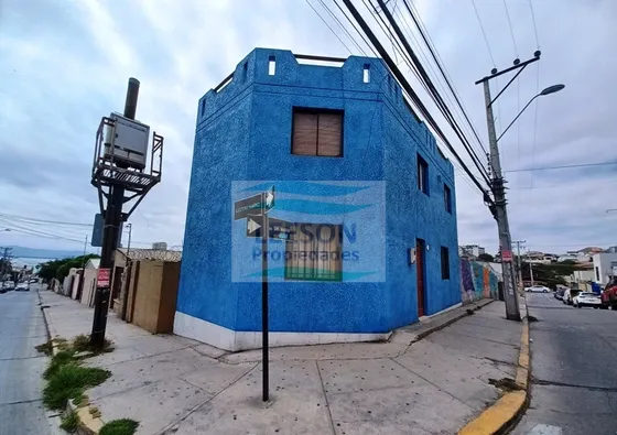 Coquimbo- Arriendo Casa 2d/2b En Centrico Sector