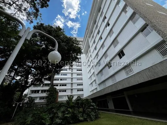 Vendo Apartamento Único Naranjos De Las Mercedes Yf 