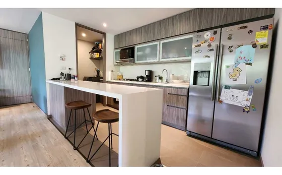 Venta De Hermoso Apartamento En El Poblado, Con Espectacular Terraza