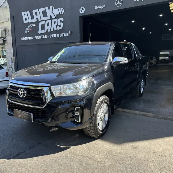 Toyota Hilux Pick-up 2.8 Cd Srv 177cv 4x2