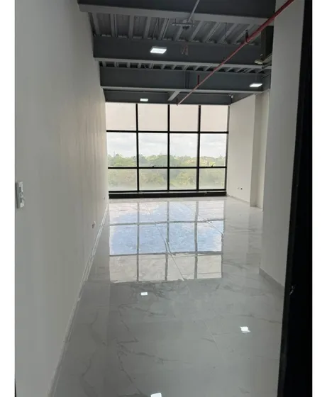 Vendo/alquilo Oficina Remodelada 45m2 La Lagunita 0233