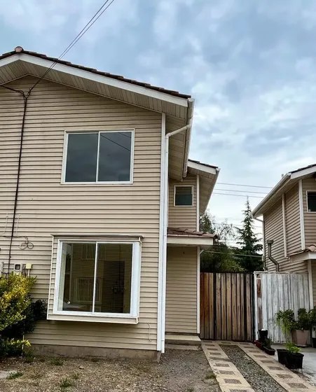Casa En Arriendo En Casas Viejas, Puente Alto.